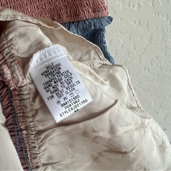 Storia Smocked Colorblock Star Dress - Picture 10 of 11